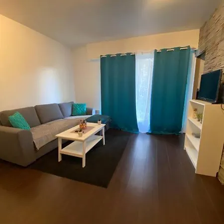 Studio, 10 Minutes D'orly / 20 Minutes De Paris Wissous